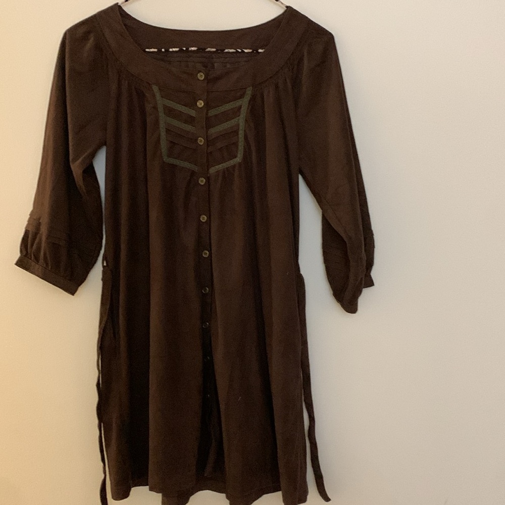 Cute brown dress